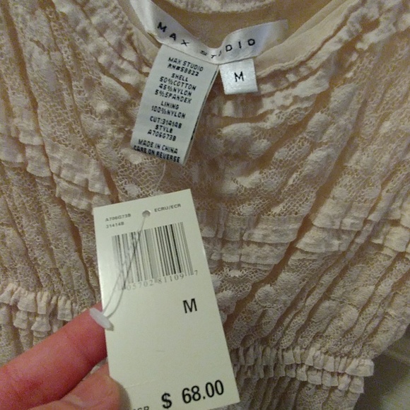 Max studio ecru all over laces top M - Picture 2 of 4